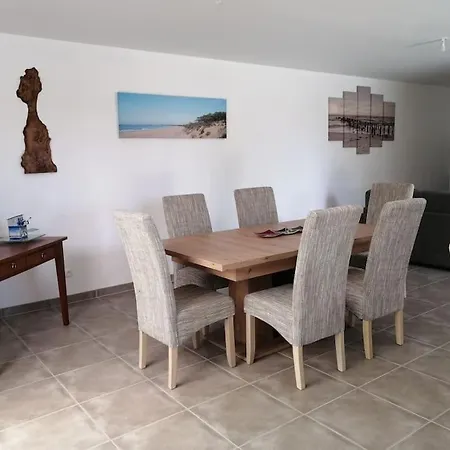 Maison Proche De Royan à Sur Gironde 2 *