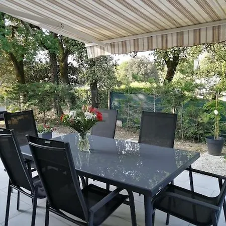 Maison Proche De Royan à Sur Gironde 2 *