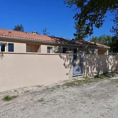Maison Proche De Royan A Sur Gironde 2 Feriehus *