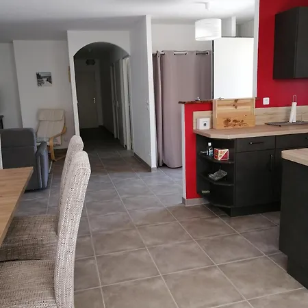 Maison Proche De Royan à Sur Gironde 2